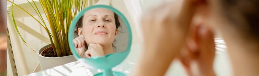 Envelhecimento precoce da pele: o que é, como acontece e como evitar?