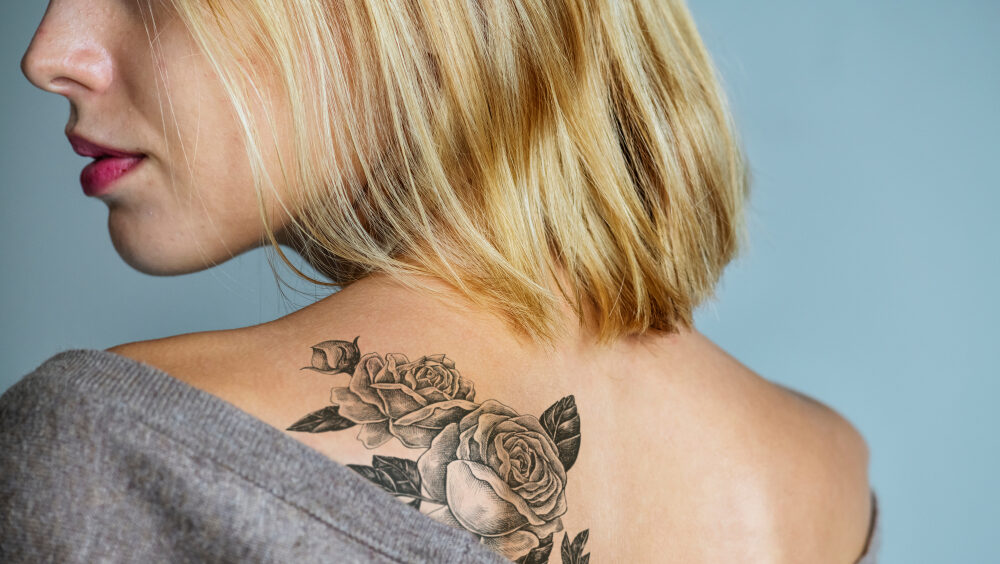 Quem tem hepatite pode fazer tatuagem