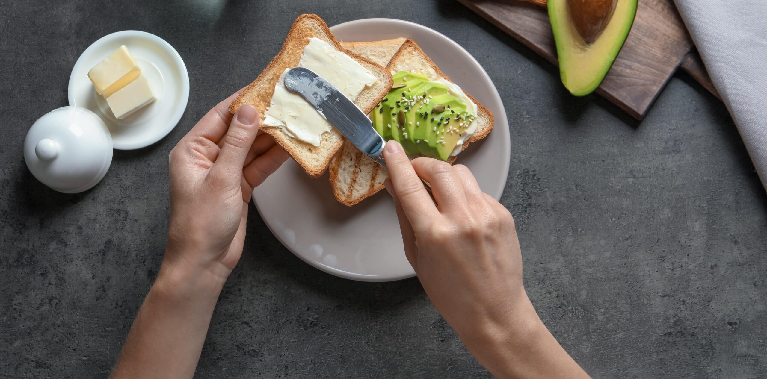 O que passar no pão? Nutricionista indica melhores opções
