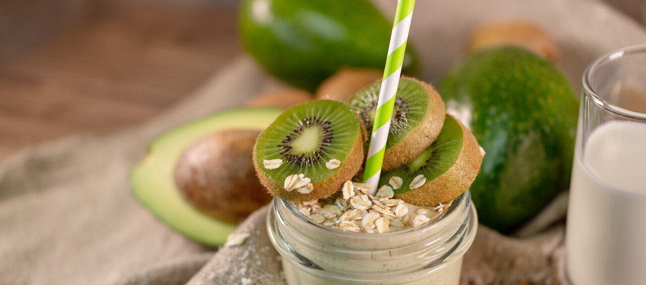 Suco de abacate com kiwi emagrece