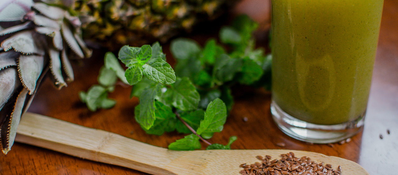 Suco de abacaxi com linhaça emagrece