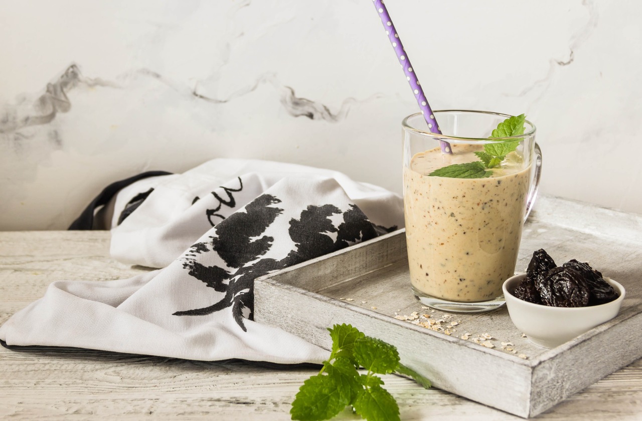 Ameixa com aveia emagrece? Conheça mais sobre a mistura