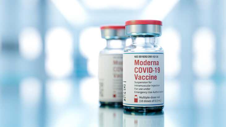 Vacina-atualizada-contra-variante-ômicron-é-liberada-no-Reino-Unido
