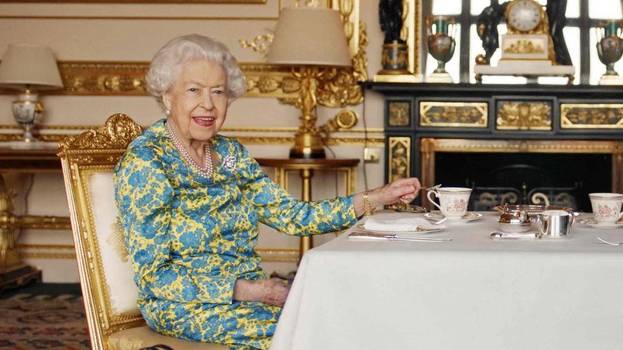 Veja benefícios do chá Earl Grey, sabor preferido da rainha Elizabeth II