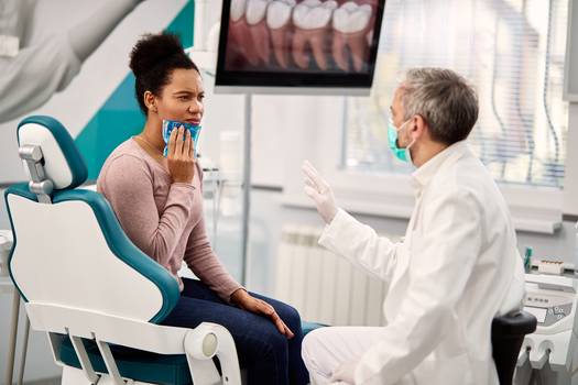 Dor de dente: conheça as causas, tratamentos e como evitar