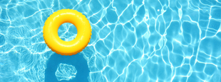 Xixi na piscina: nadar em água com urina faz mal para a saúde?