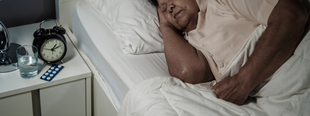 Dormir poucas ou muitas horas pode aumentar o riscos de doenças crônicas