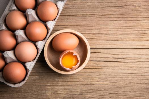 Quanto de proteína tem um ovo?