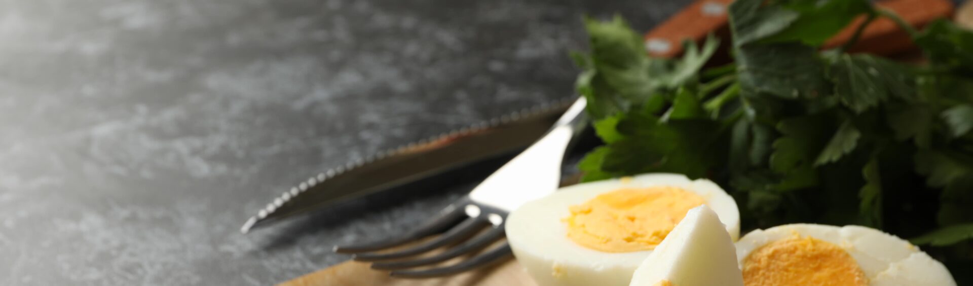 quantas calorias tem um ovo cozido?