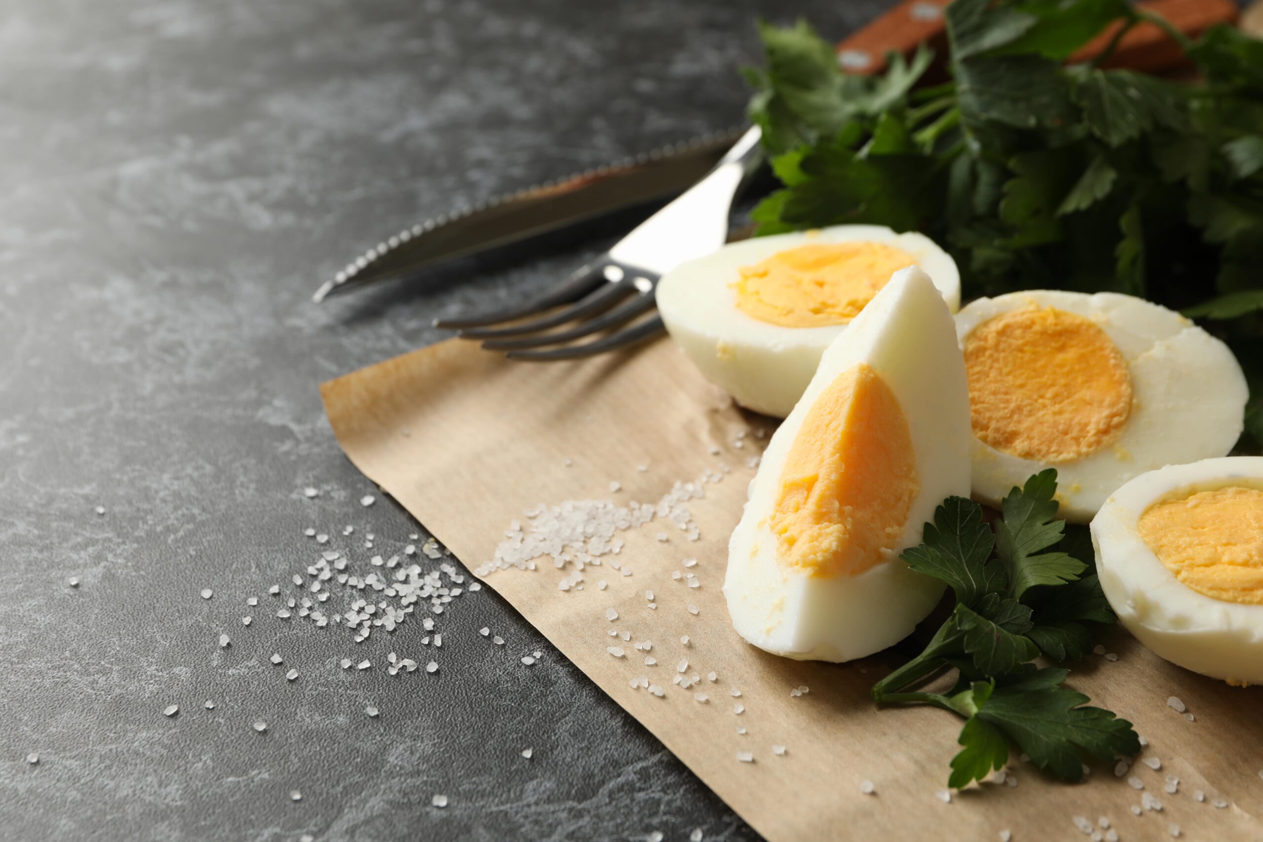 Quantas calorias tem um ovo cozido?