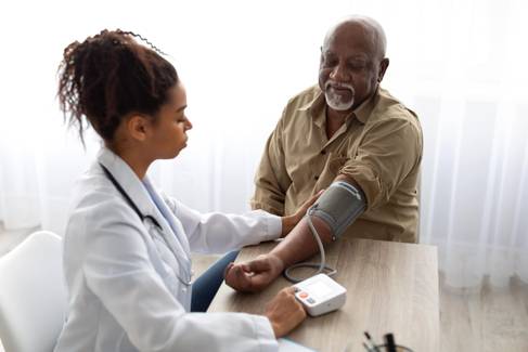 Menos de 20% dos pacientes recebem orientação adequada para tratar hipertensão