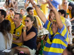 Como manter a dieta vendo um jogo da Copa no bar?