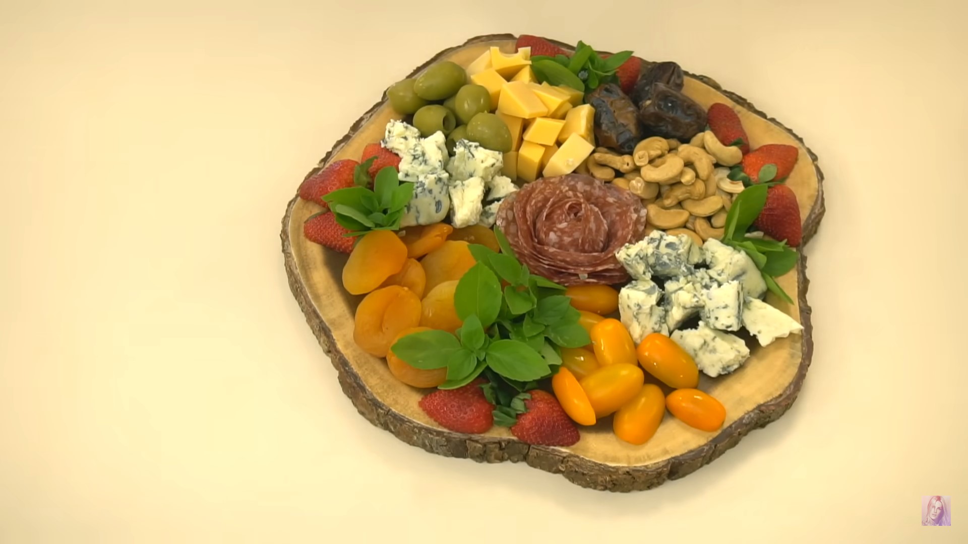 Tábua de frios para o Natal; Ana Hickmann ensina passo a passo