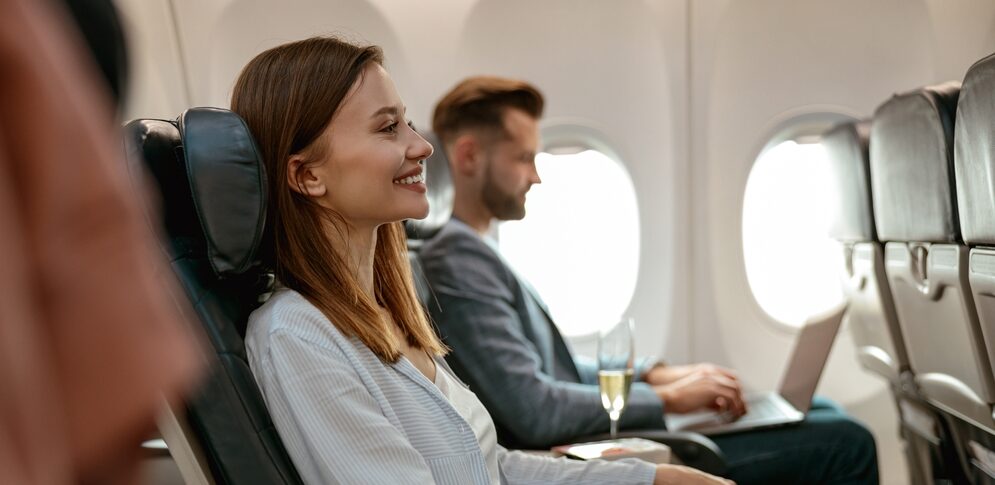 Viajar de avião após operar de varizes é recomendado? Entenda