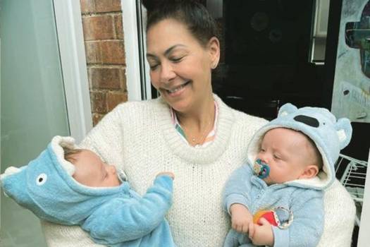 Amamentação de gêmeos: Fabiula Nascimento ensina técnica