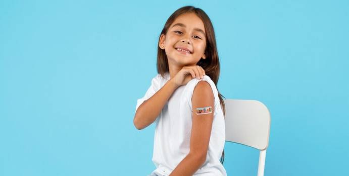 Crianças e dose de reforço: Ministério da Saúde recomenda a reaplicação do imunizante