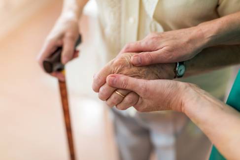 Exame para Parkinson: estudo avalia solução para diagnóstico precoce