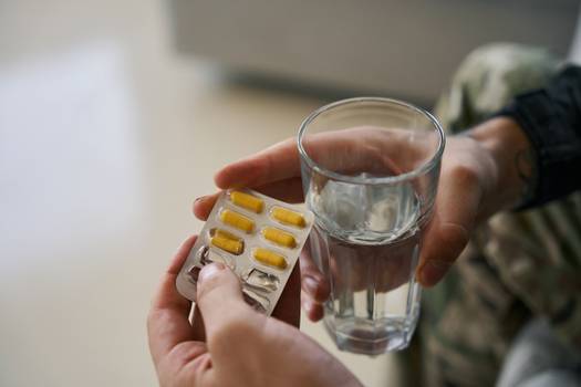 Antidepressivos sem orientação médica: entenda os riscos
