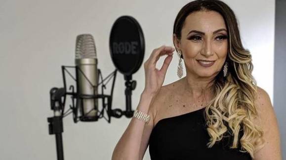 Rita de Cássia, cantora e compositora de forró, morre de fibrose pulmonar