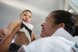 Efeitos do zika: vírus afeta quase um terço dos bebês de mães infectadas