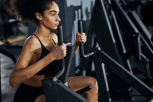 Musculação para iniciantes: dicas para treinar e pegar firme na academia