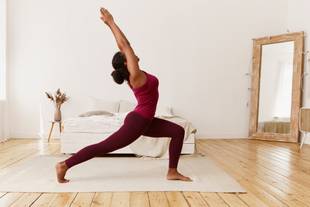 Yoga para emagrecer: qual o melhor estilo de prática? Veja dicas