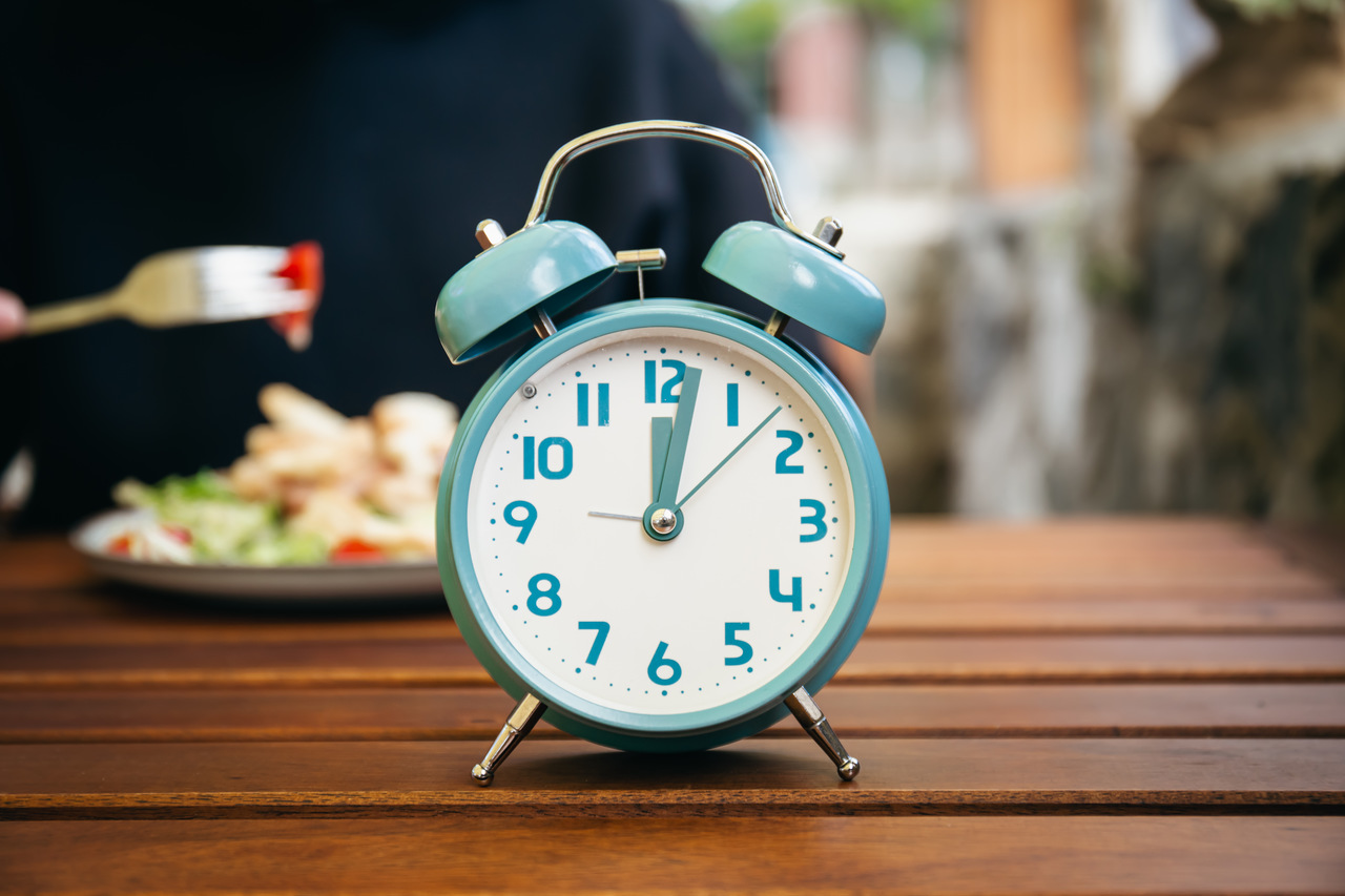 Respeitar os horários da dieta ou comer quando a fome aparece?