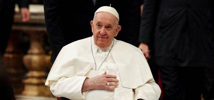 Papa Francisco é internado em Roma com infecção respiratória. Entenda a condição