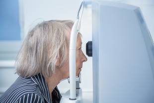 Primeiros sinais de Alzheimer podem aparecer nos olhos