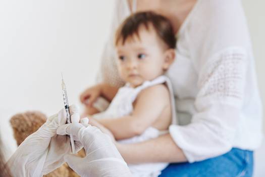 Vacinação infantil: antitérmicos e analgésicos antes da vacina são recomendados?