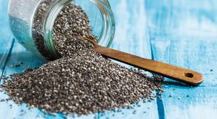 Chia: Benefícios da semente, receitas e como ajuda a emagrecer