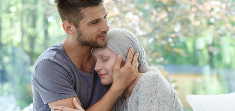 Câncer e cansaço excessivo: por que a doença debilita os pacientes?