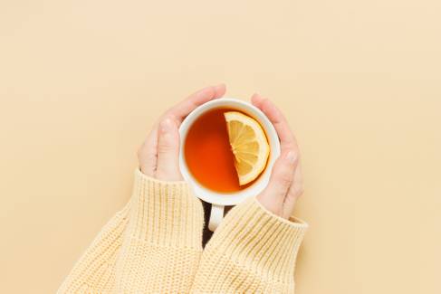 Chá para gripe: conheça as 7 melhores opções para aliviar os sintomas
