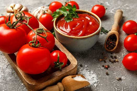 Molho ou extrato de tomate? Qual é a opção mais saudável? 