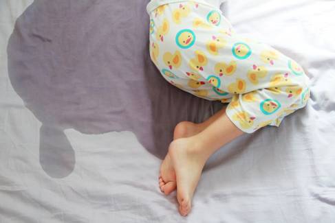 Seu filho faz xixi na cama? Uma solução tecnológica pode resolver o problema