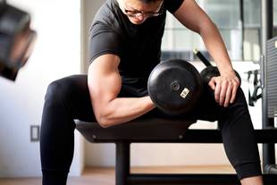 Treinar bíceps todo dia ajuda na definição mais rápida? Entenda