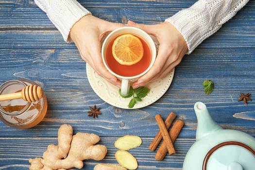 Chá para tosse com catarro: quais são as melhores opções?