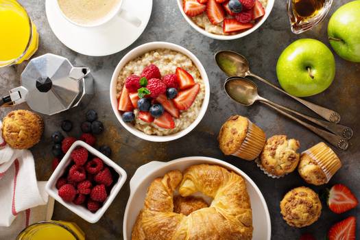 Café da manhã reforçado ajuda no emagrecimento, diz estudo