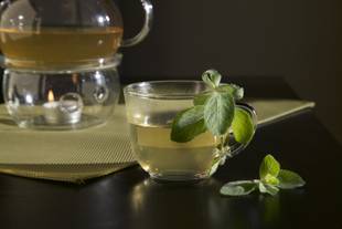 Chá de boldo: para que serve, benefícios e como fazer