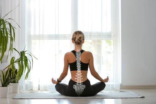 4 hábitos diários que melhoram as dores nas costas