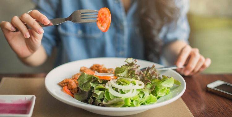 Alimentos que dão saciedade: confira quais incluir na dieta