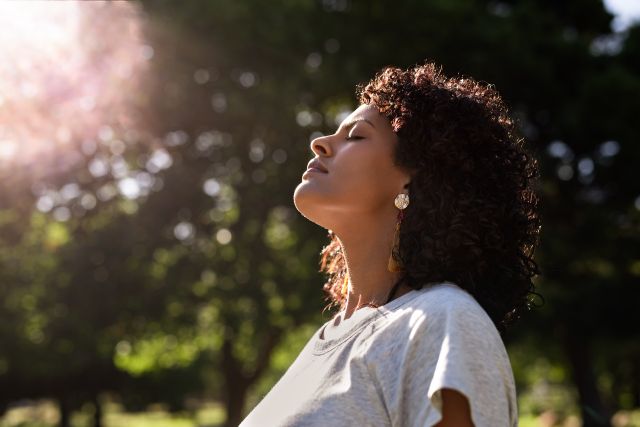 Meditação ajuda no tratamento da dor de cabeça, aponta estudo