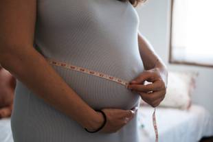 Quais os riscos da obesidade na gravidez? Ginecologista explica