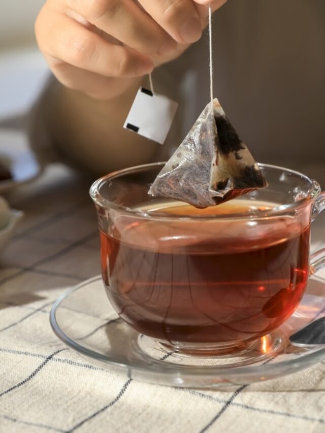 Fortalece a imunidade e alivia cólicas menstruais: conheça os benefícios do chá de picão-preto
