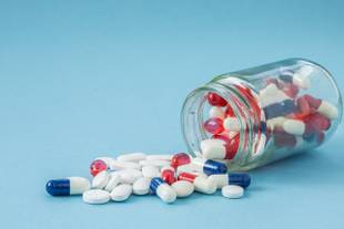 Interação medicamentosa: o que é, riscos e como evitar?