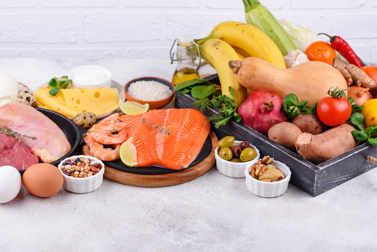 Dieta cetogênica melhora sintomas psquiátricos, diz estudo