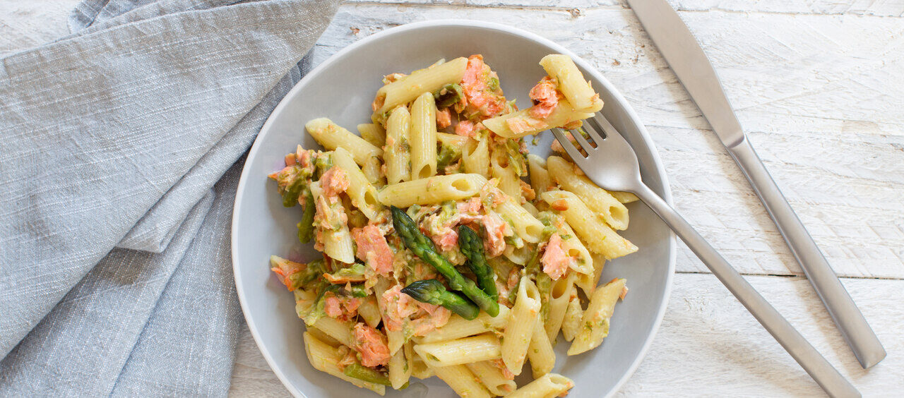 macarrão com salmão