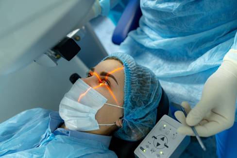 Cirurgia refrativa: como funciona o procedimento?