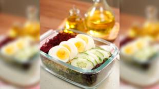 Salada com cuscuz marroquino e ovos cozidos
